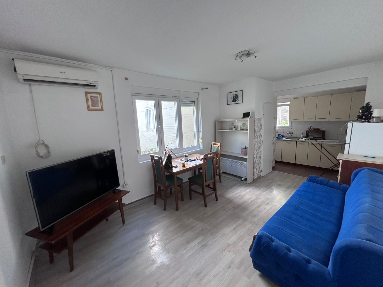 For Rent Collective Accommodation – For Up To 8 People