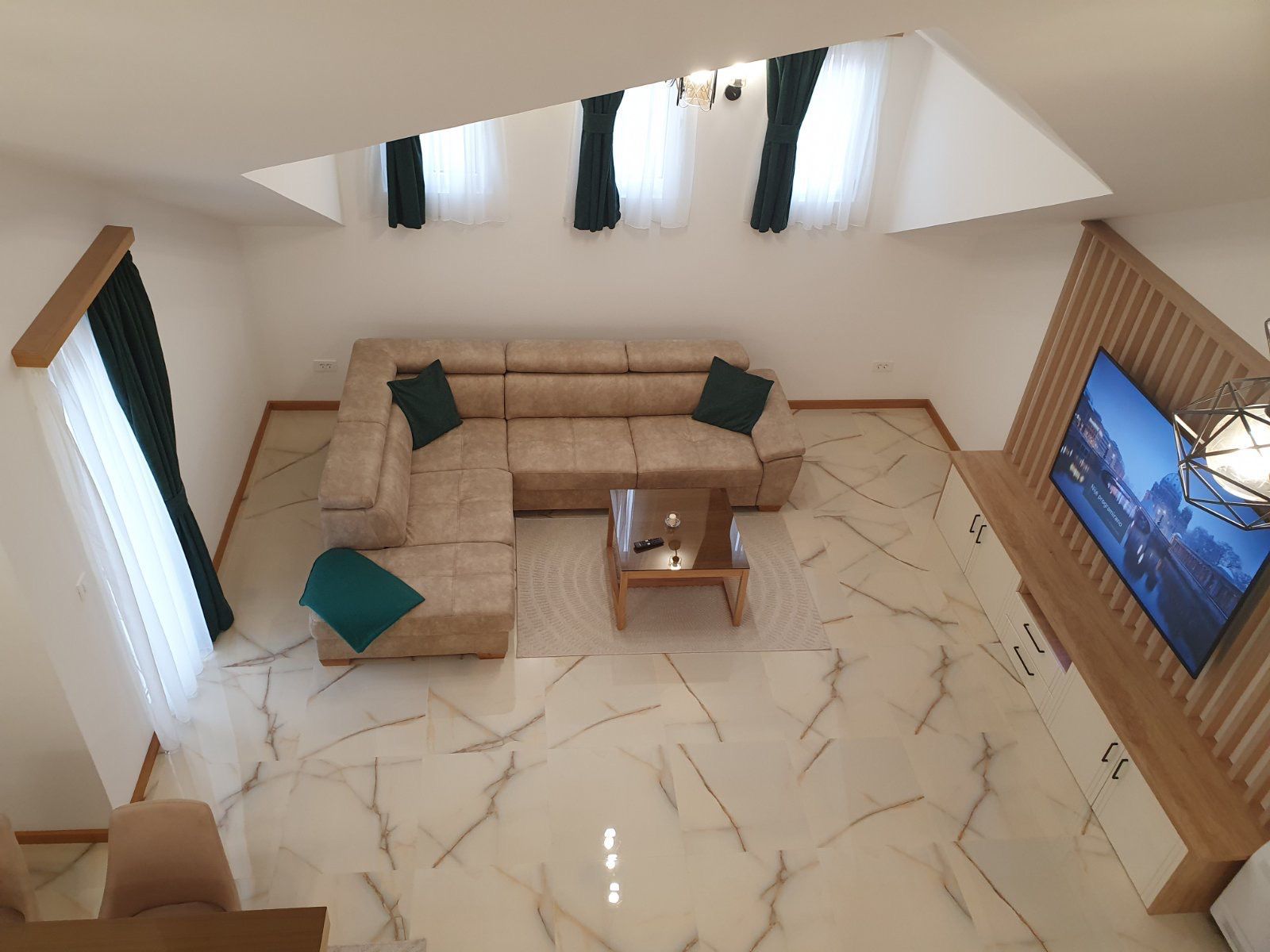 Penthouse for Rent | Centar Tivat