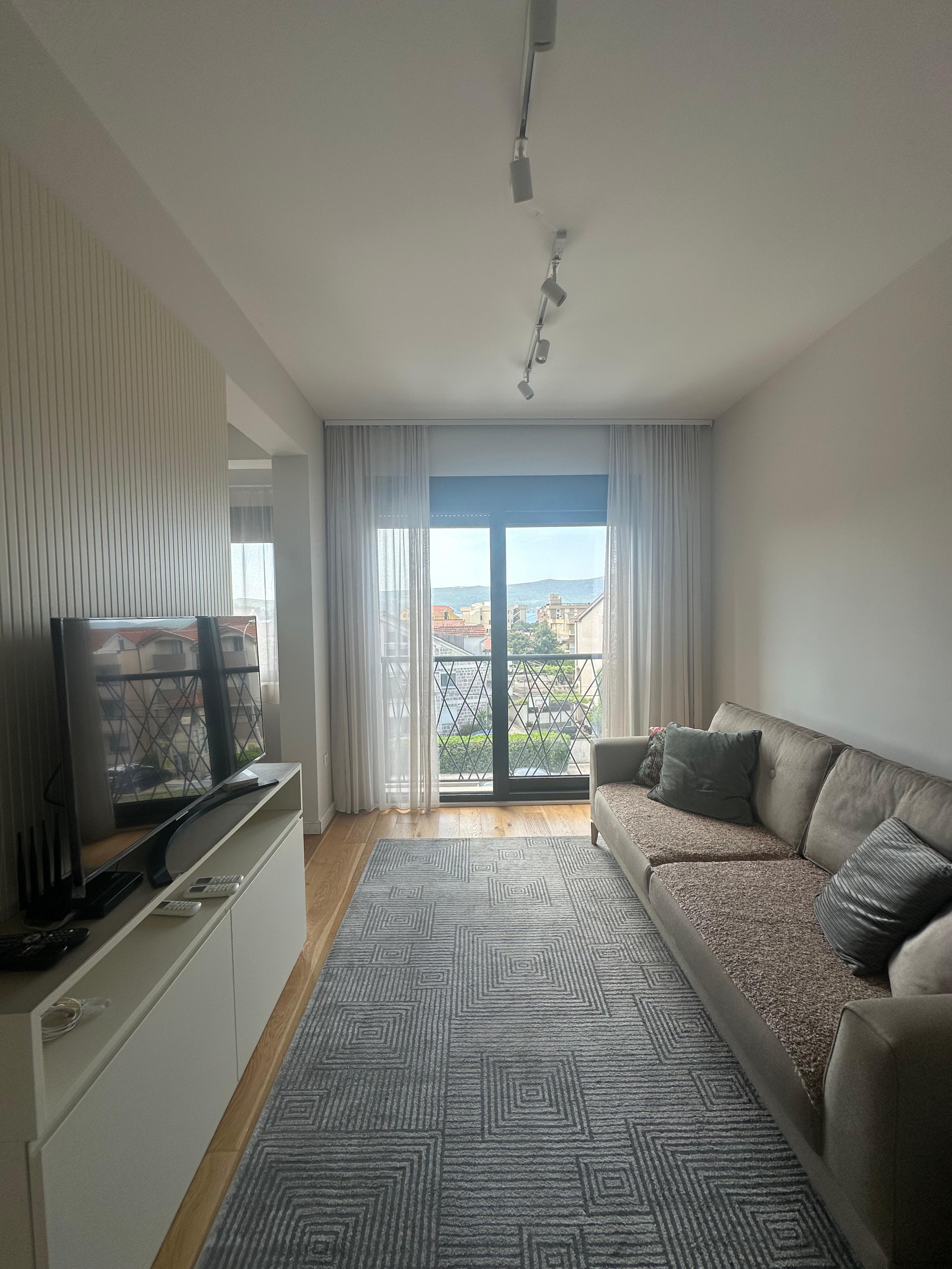 Two Bedroom Apartment for Rent | Kalimanj, Tivat
