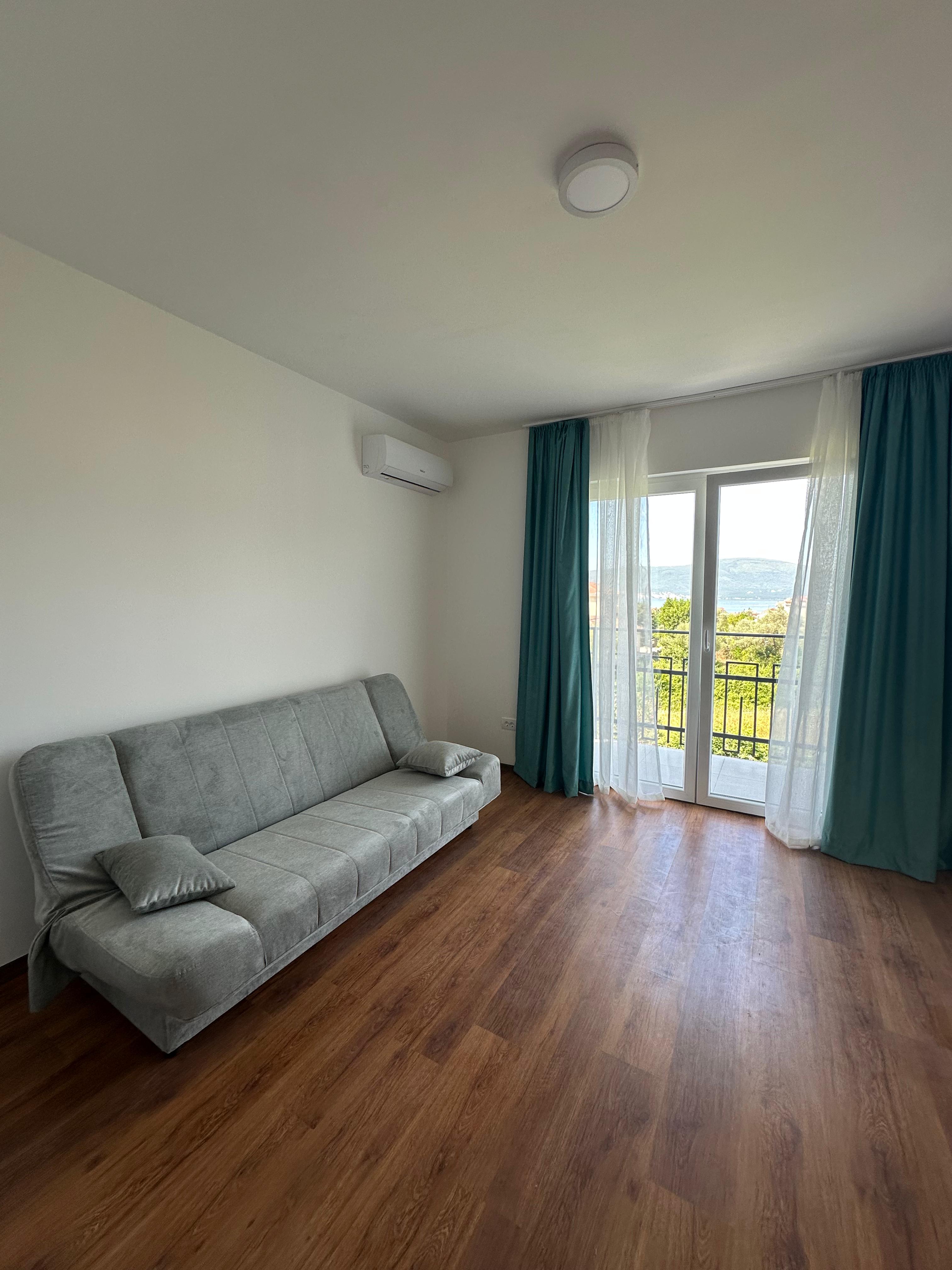 One Bedroom Apartment