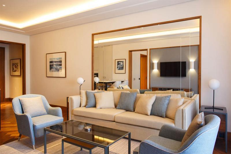 Luxury One Bedroom Apartment Porto Montenegro 