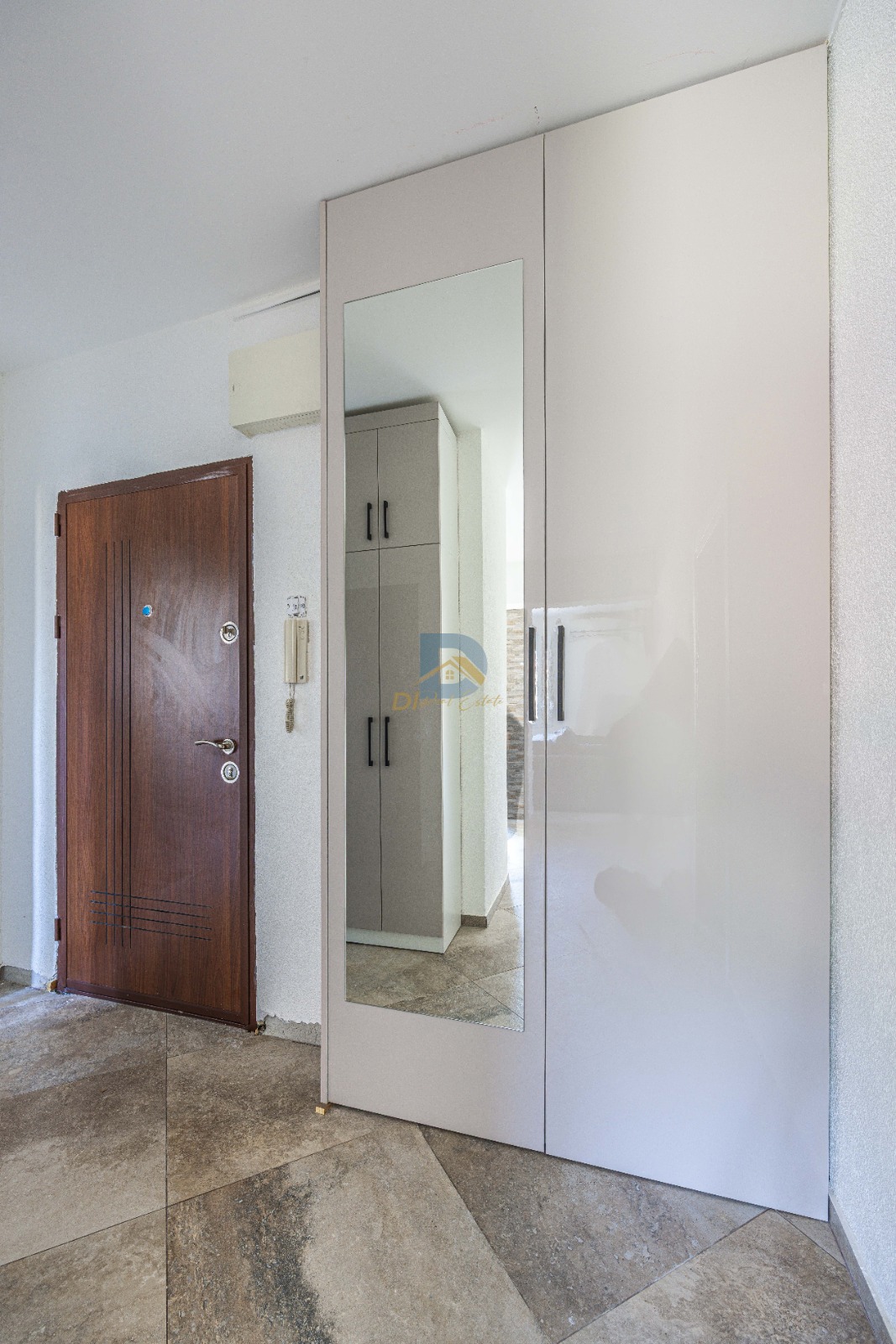 Two Bedroom Apartment - Resim 13