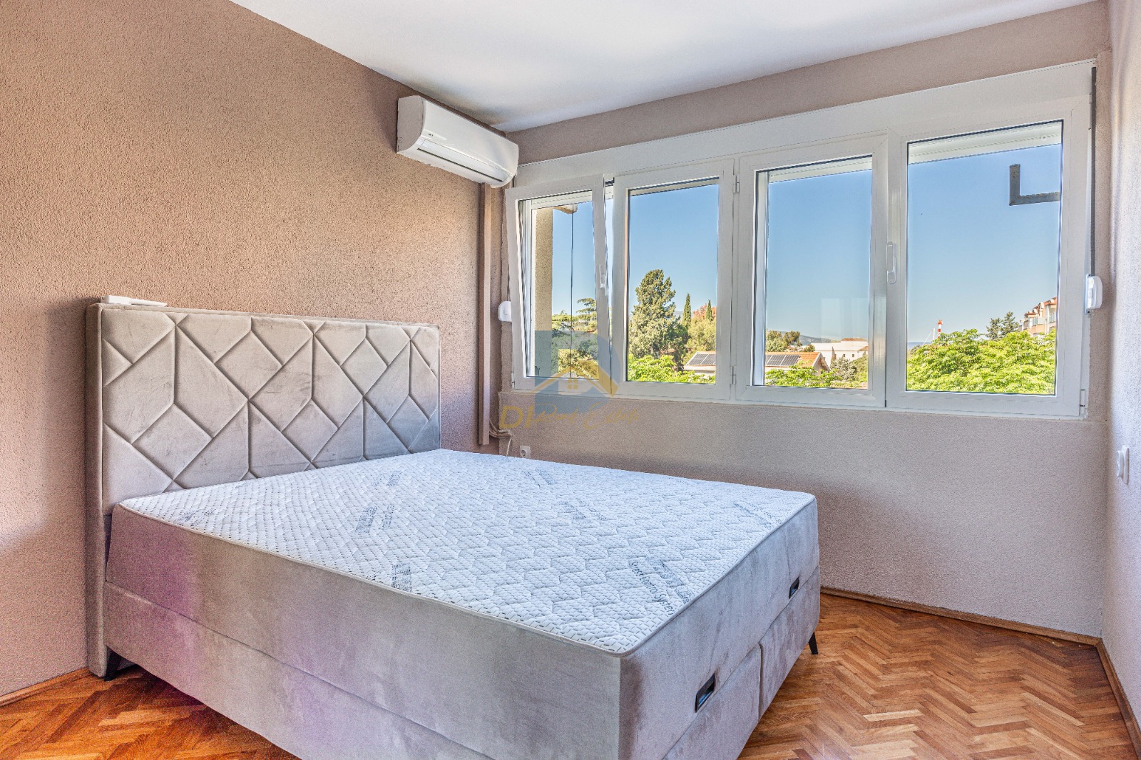 Two Bedroom Apartment - Resim 9