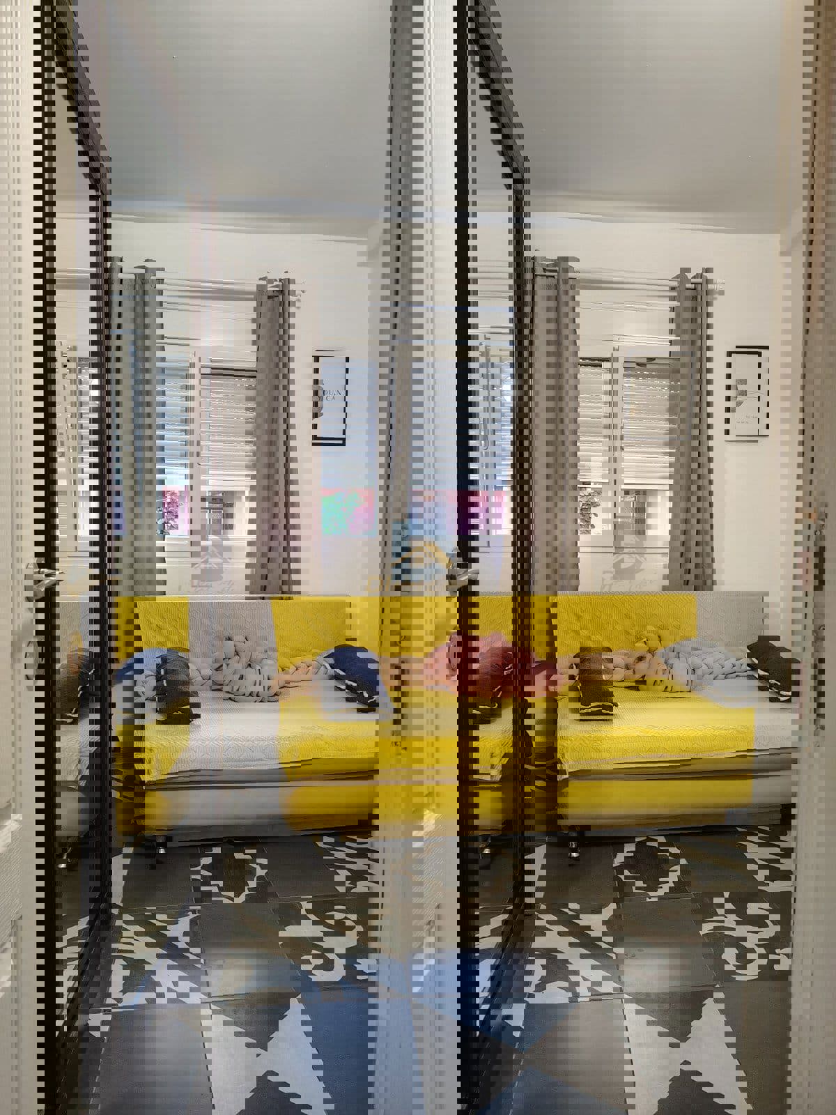For Rent Three Bedroom Apartment - Resim 4
