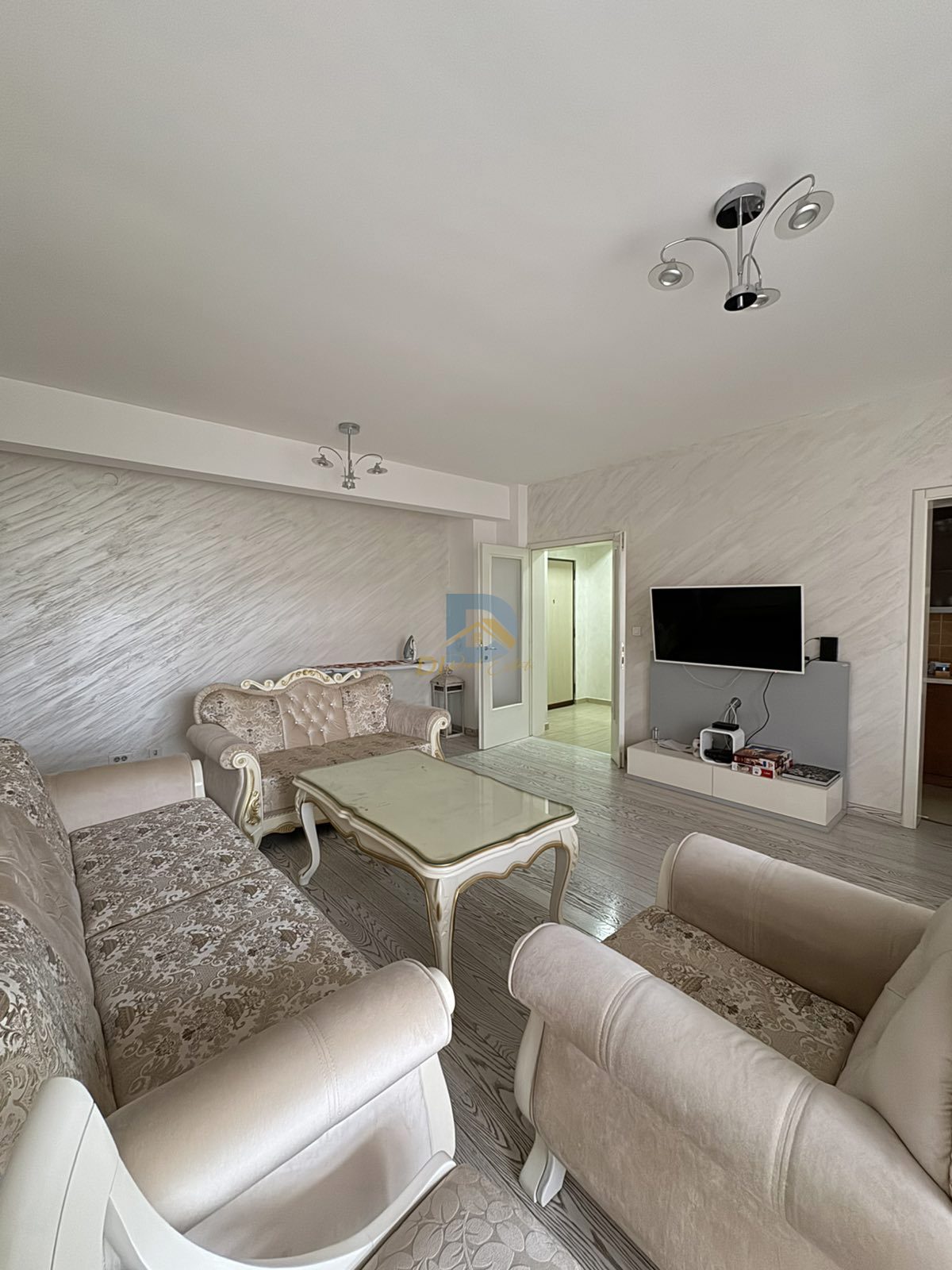 For Rent Three Bedroom Apartment - Resim 2