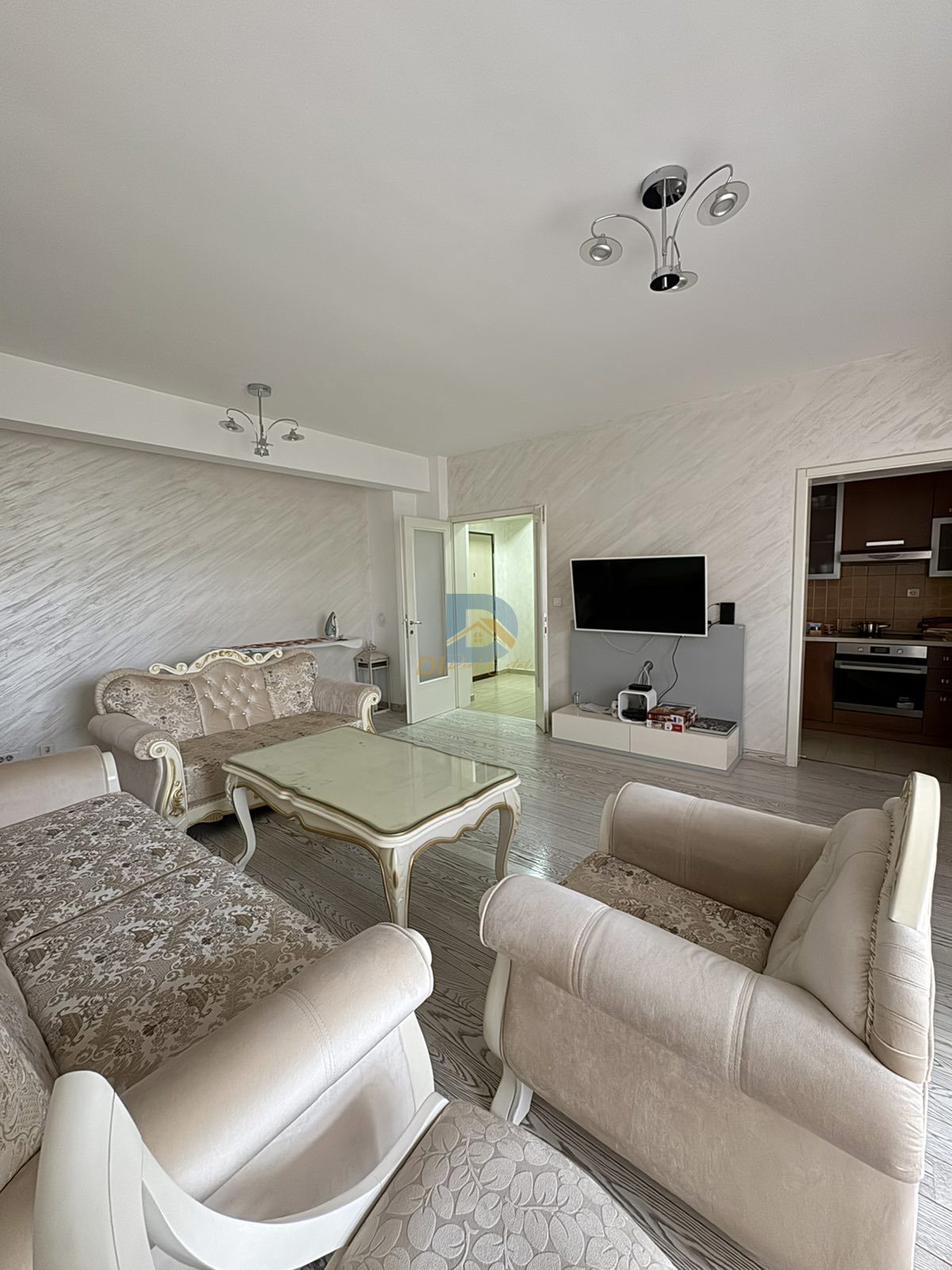 For Rent Three Bedroom Apartment - Resim 3