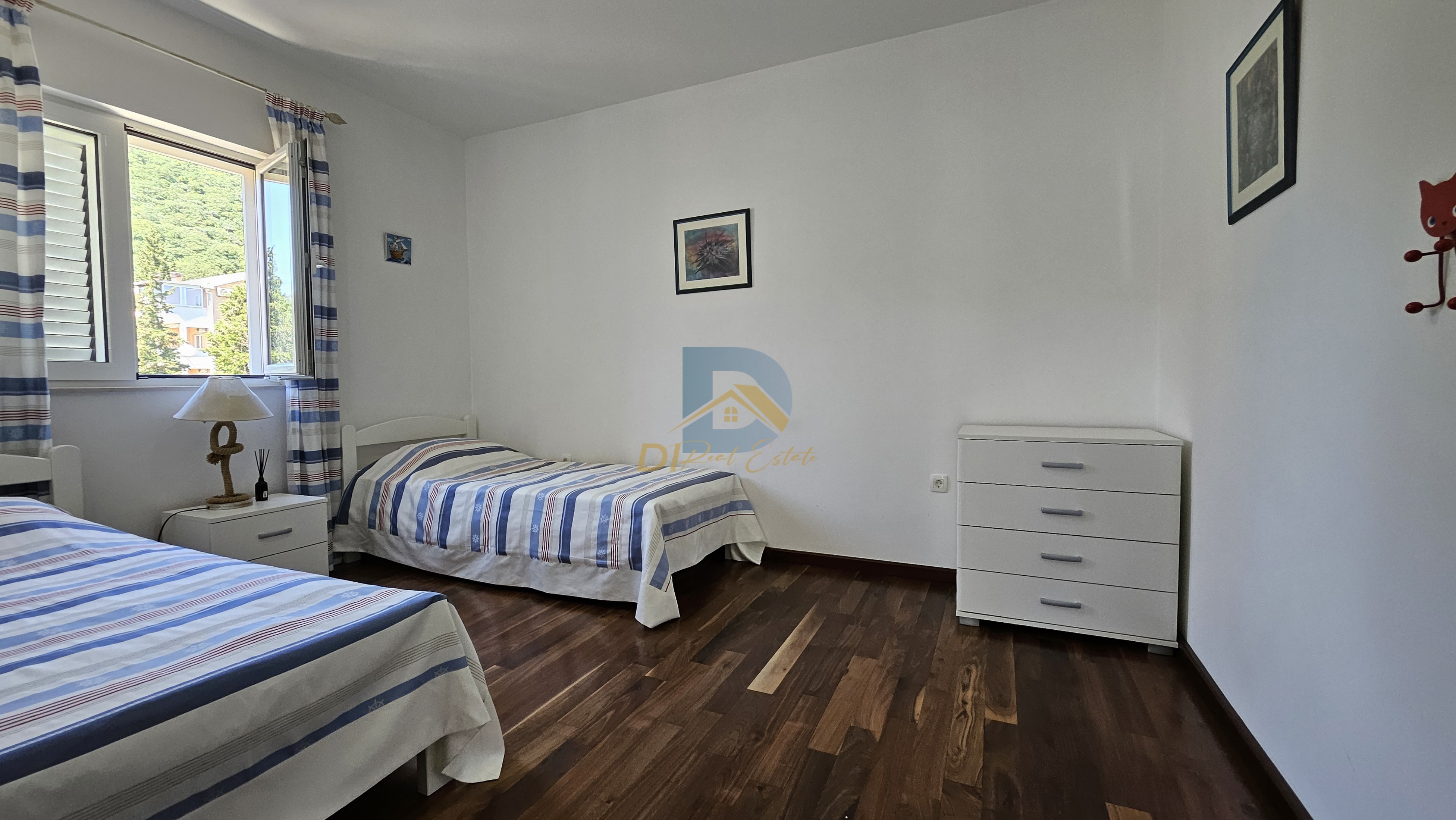 For Sale Two Bedroom Apartment - Resim 10