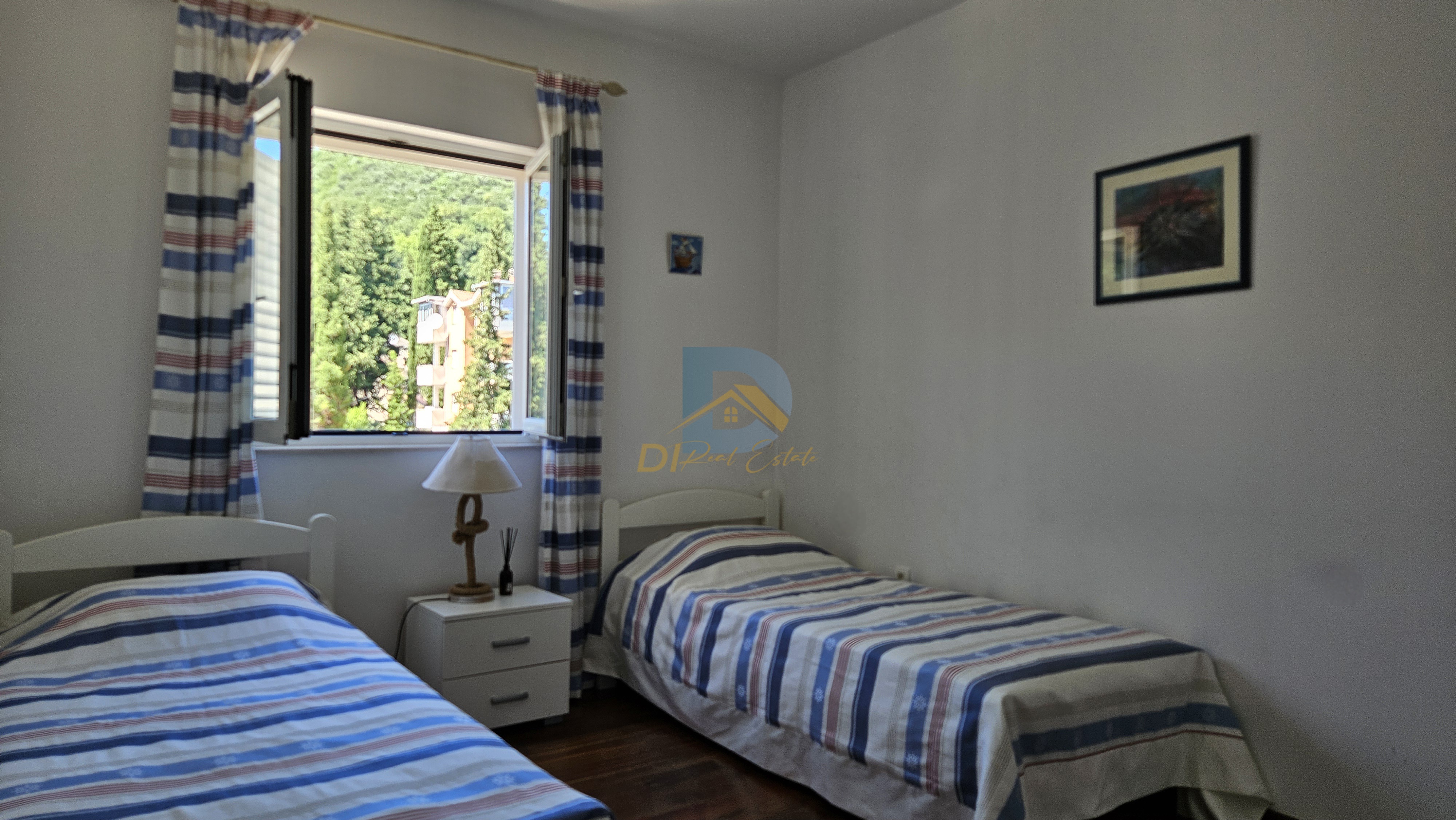 For Sale Two Bedroom Apartment - Resim 11