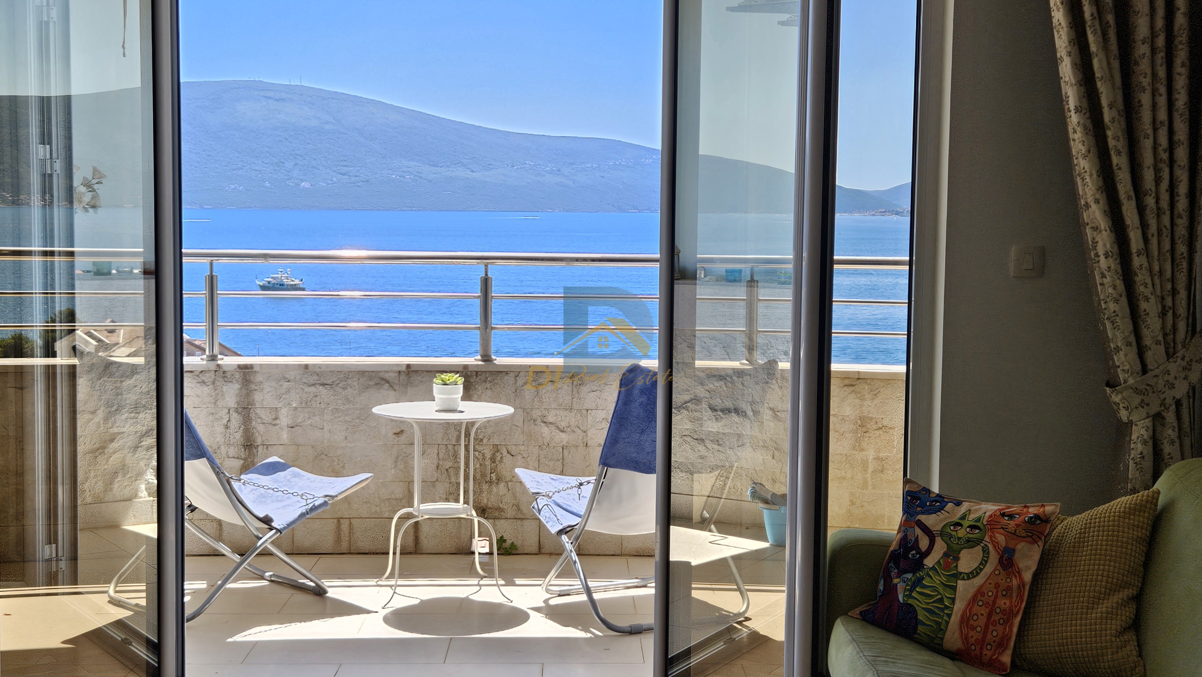 For Sale Two Bedroom Apartment - Resim 16