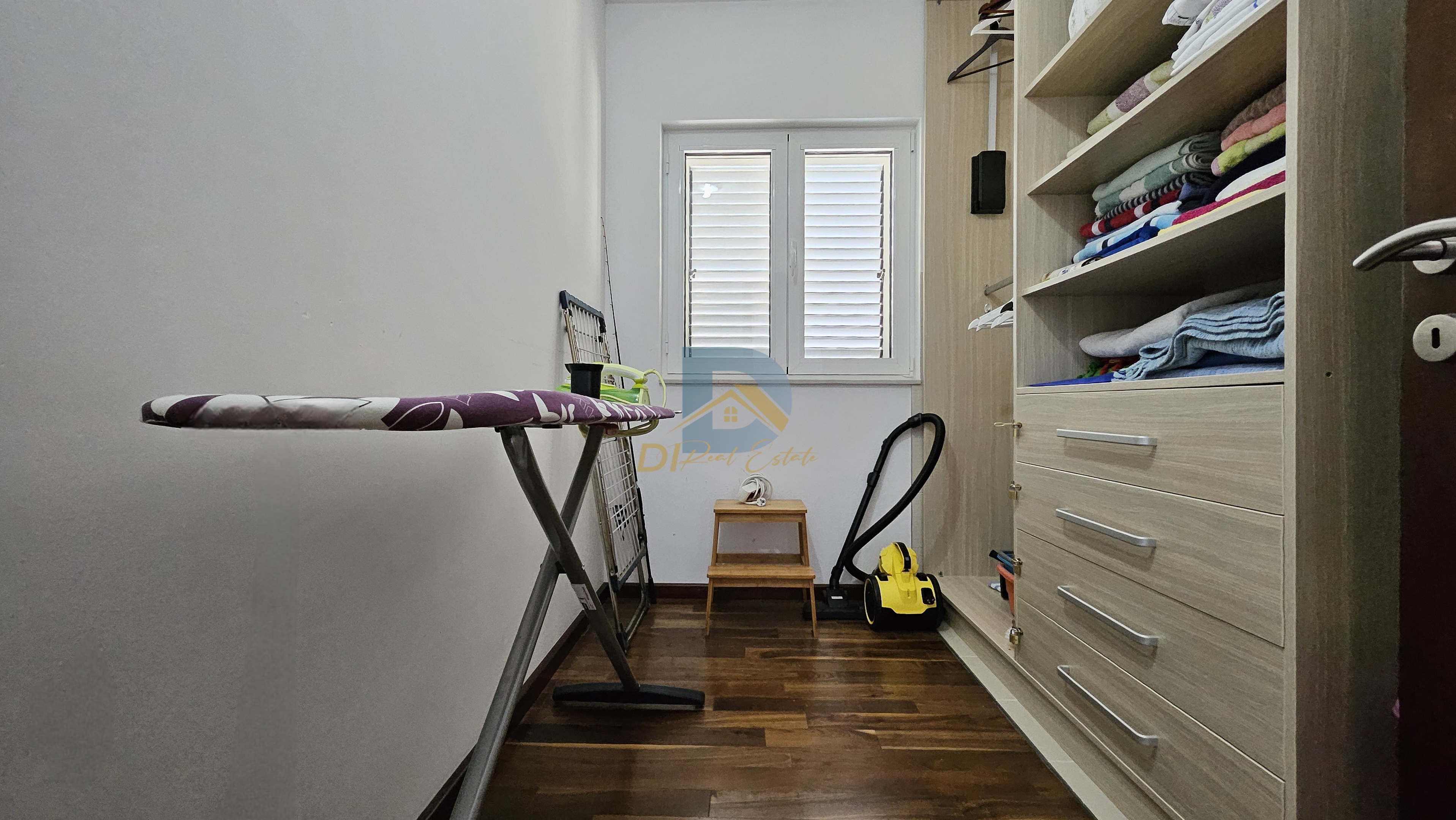 For Sale Two Bedroom Apartment - Resim 17