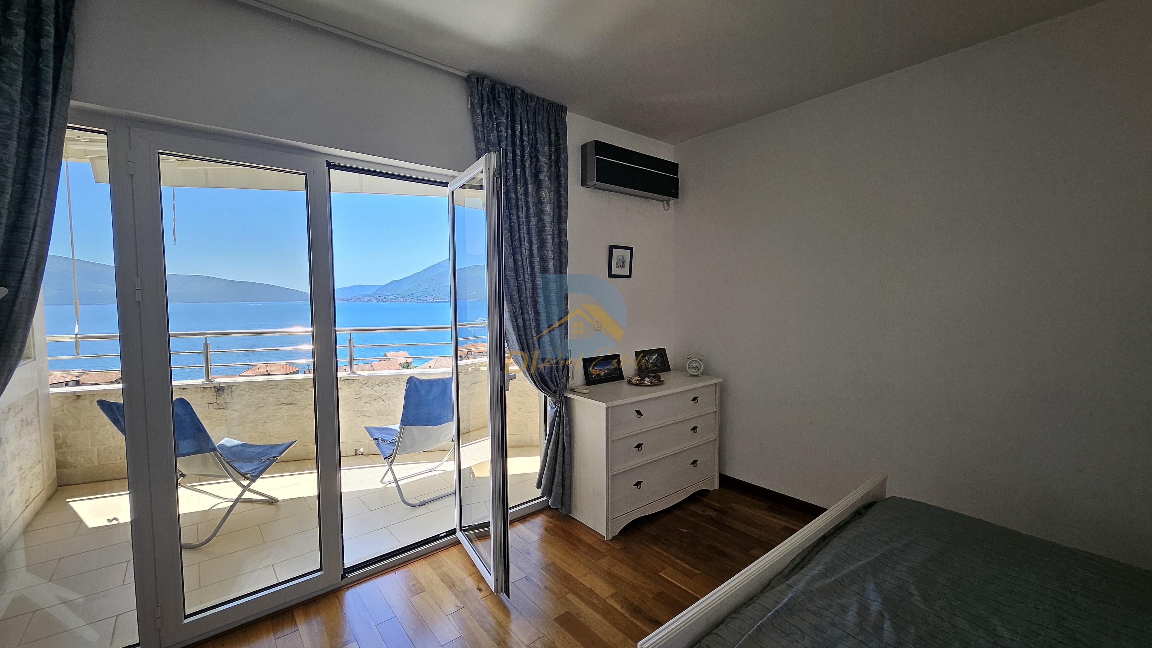 For Sale Two Bedroom Apartment - Resim 7