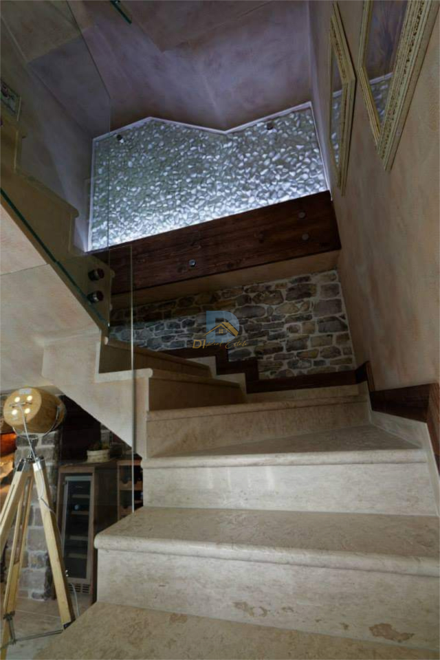 For Sale Three Bedroom Near Sea Vila - Resim 13