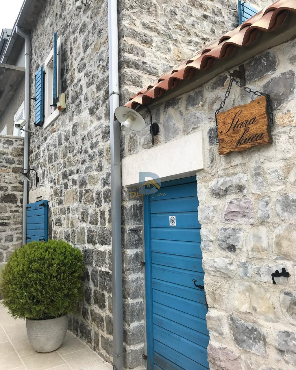 For Sale Three Bedroom Near Sea Vila - Resim 17