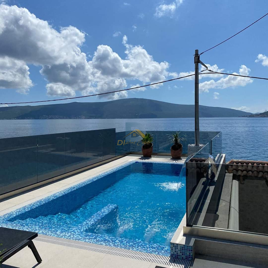 For Sale Three Bedroom Near Sea Vila - Resim 20