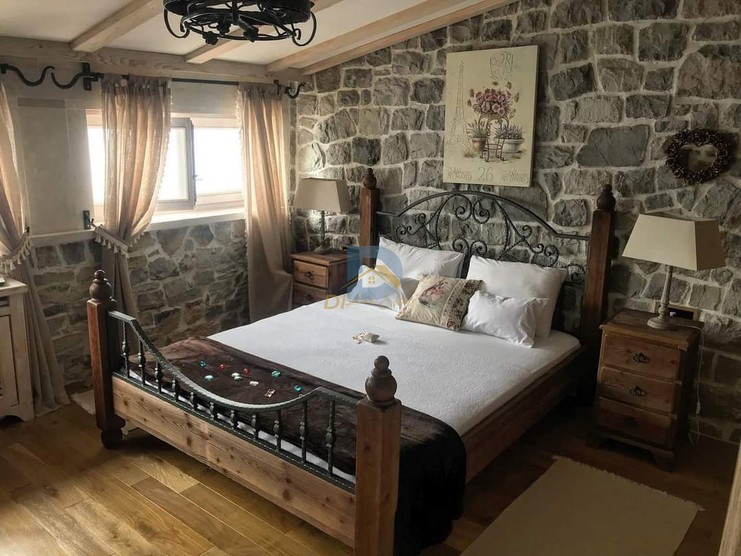 For Sale Three Bedroom Near Sea Vila - Resim 9