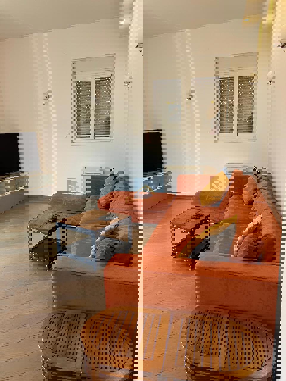 For Sale Three Bedroom Apartment - Resim 1