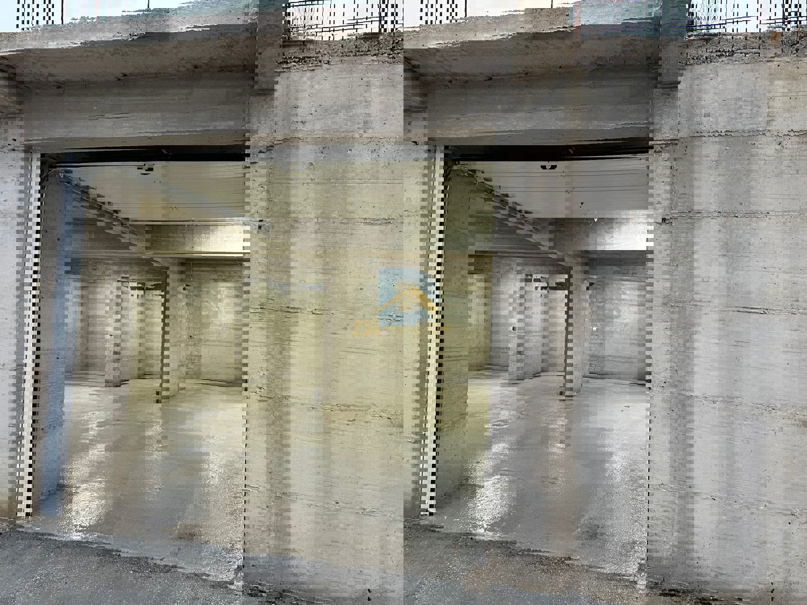 For Rent Two Storage - Resim 2