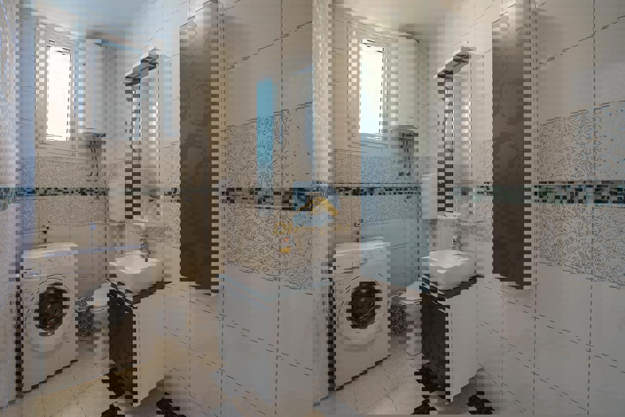 For Sale Three Bedroom Vila With Private Beach - Resim 22