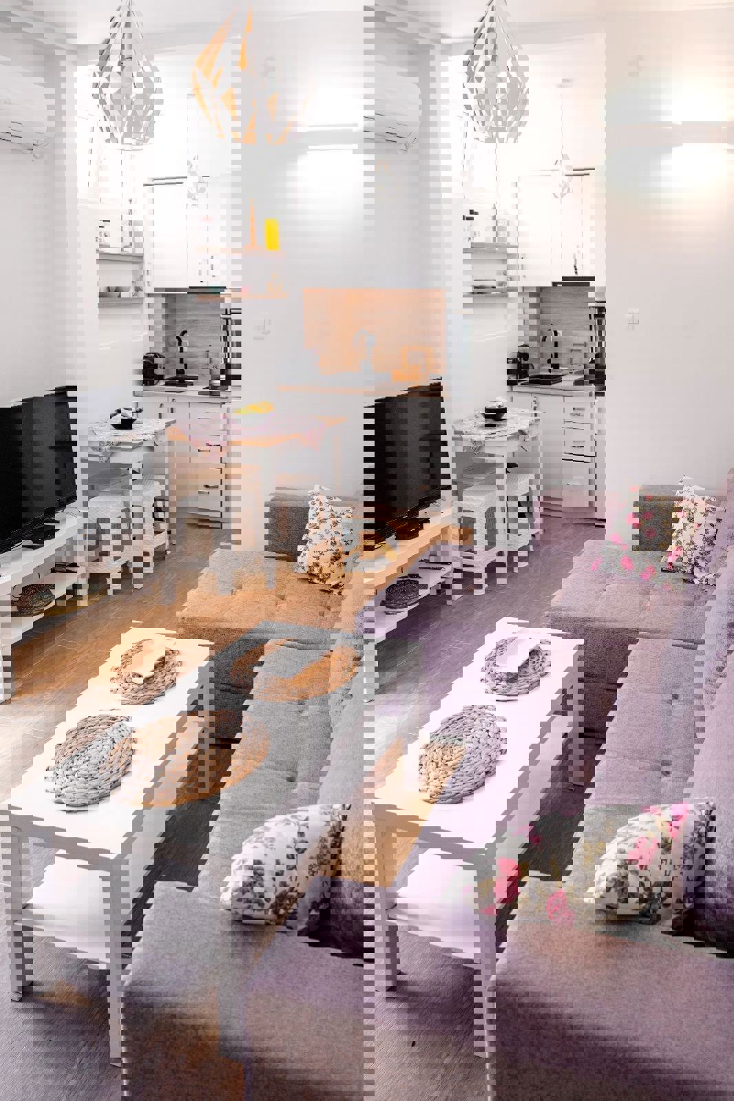 For Rent One Bedroom Duplex Apartment - Resim 1