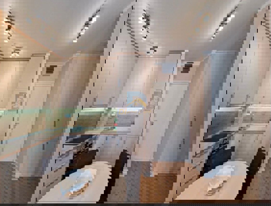 One-Bedroom Apartment for Rent | Donja Lastva, Tivat - Resim 2