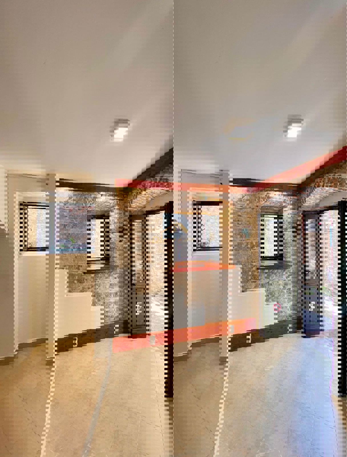 Commercial Space for Rent | Kotor Old Town - Resim 4