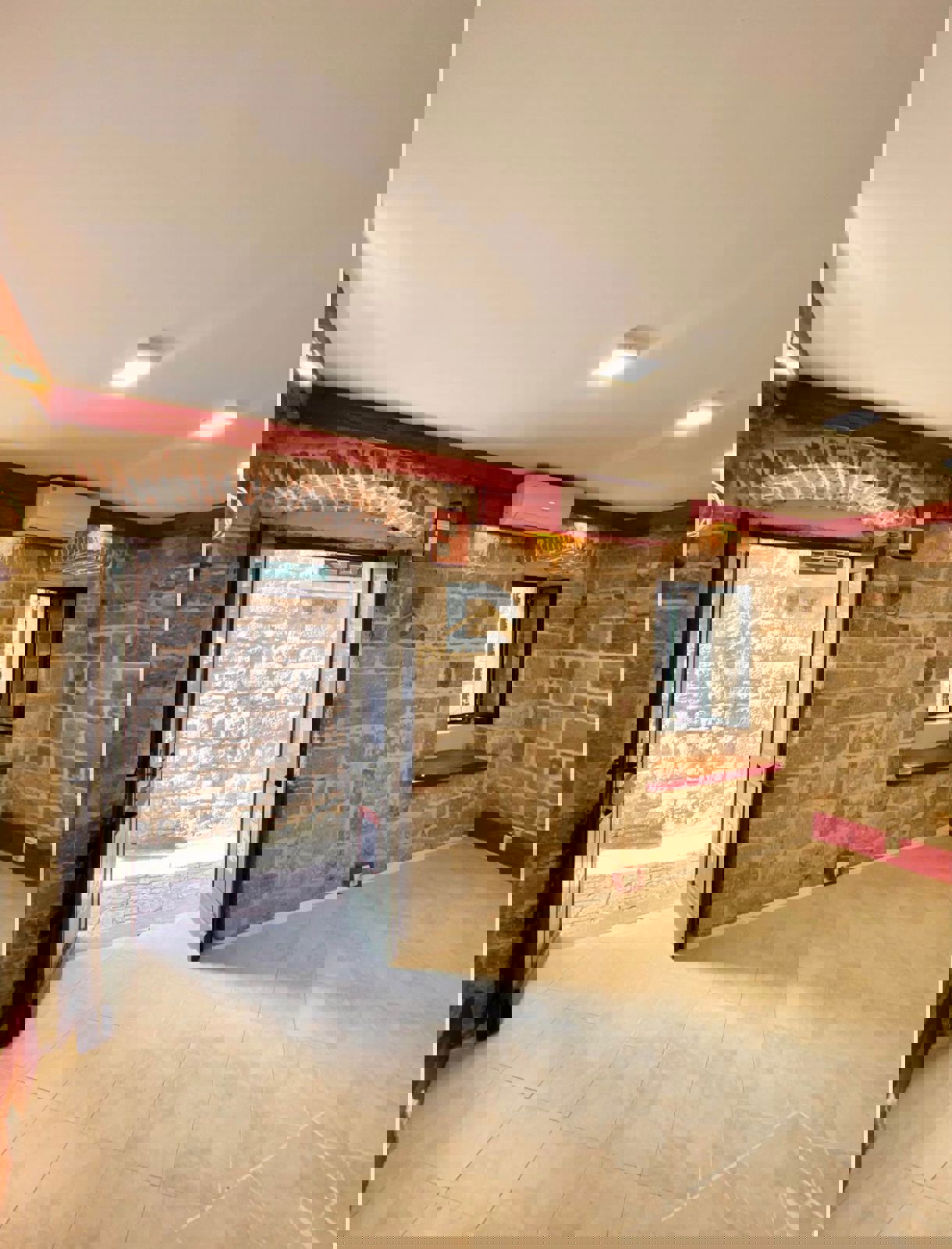 Commercial Space for Rent | Kotor Old Town - Resim 5