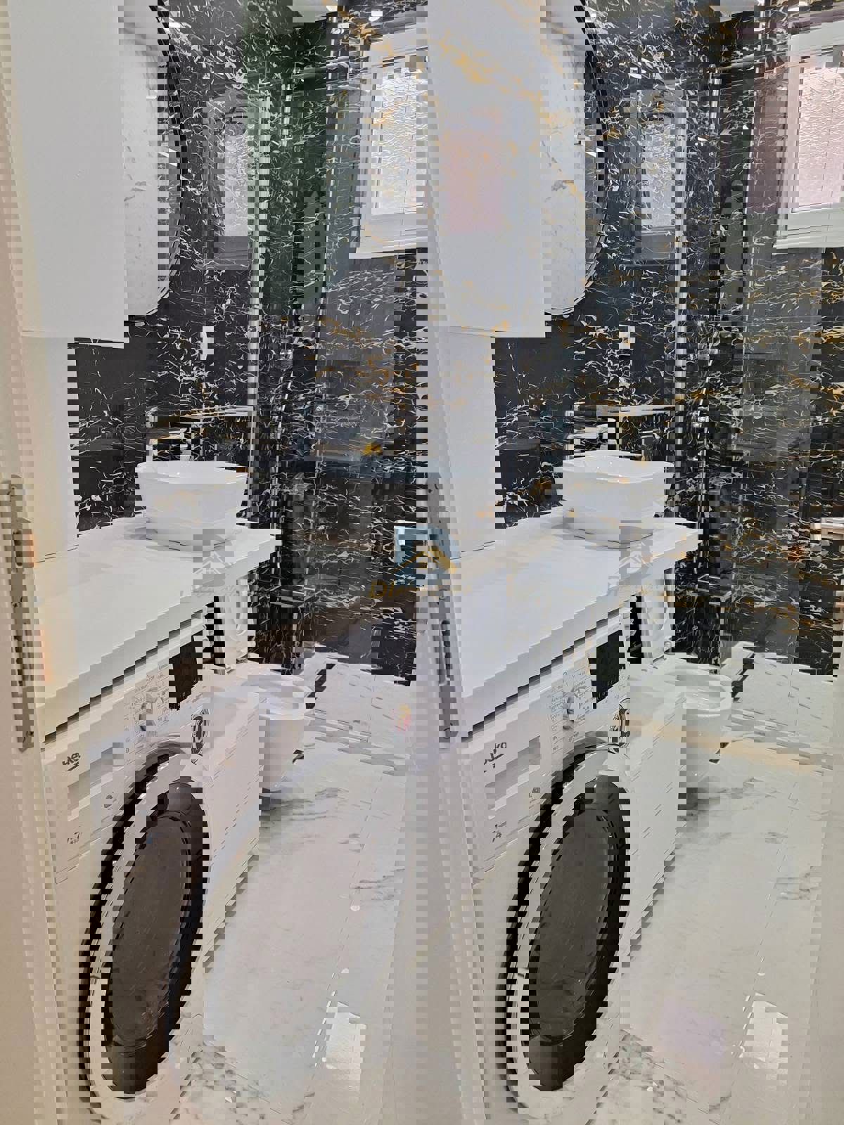 One Bedroom Apartment for Rent | Pod Kuk, Tivat - Resim 10