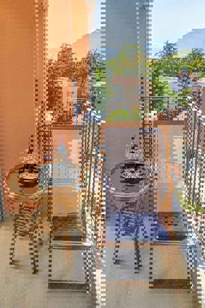 Two Bedroom Apartment for Rent | Centar, Tivat - Resim 13