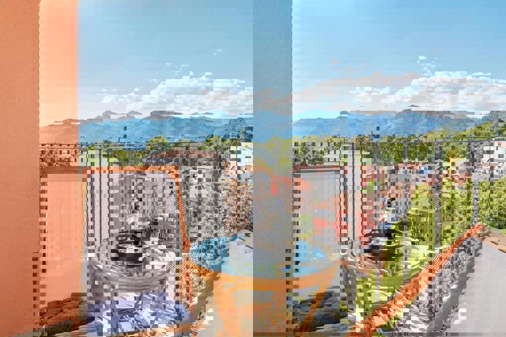 Two Bedroom Apartment for Rent | Centar, Tivat - Resim 14