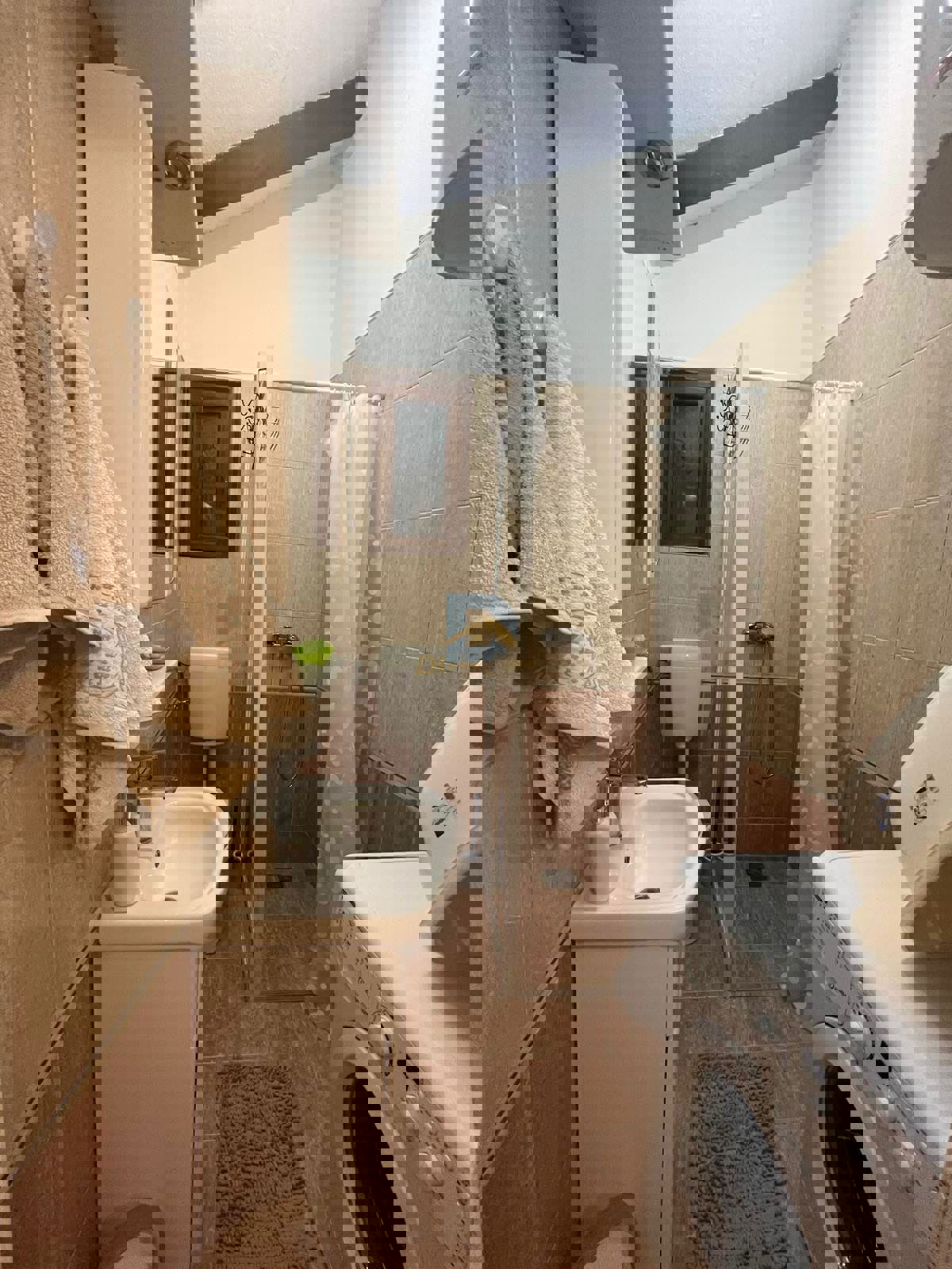 One Bedroom Apartment for Rent | Donja Lastva, Tivat - Resim 12