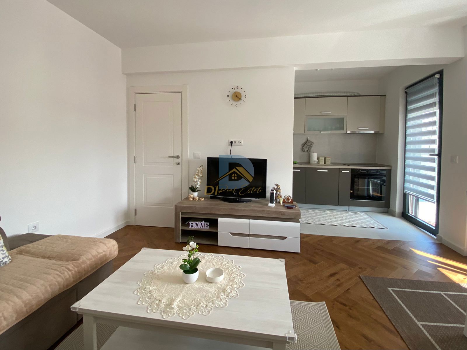 One Bedroom Apartment for Rent | Kava, Tivat - Resim 2