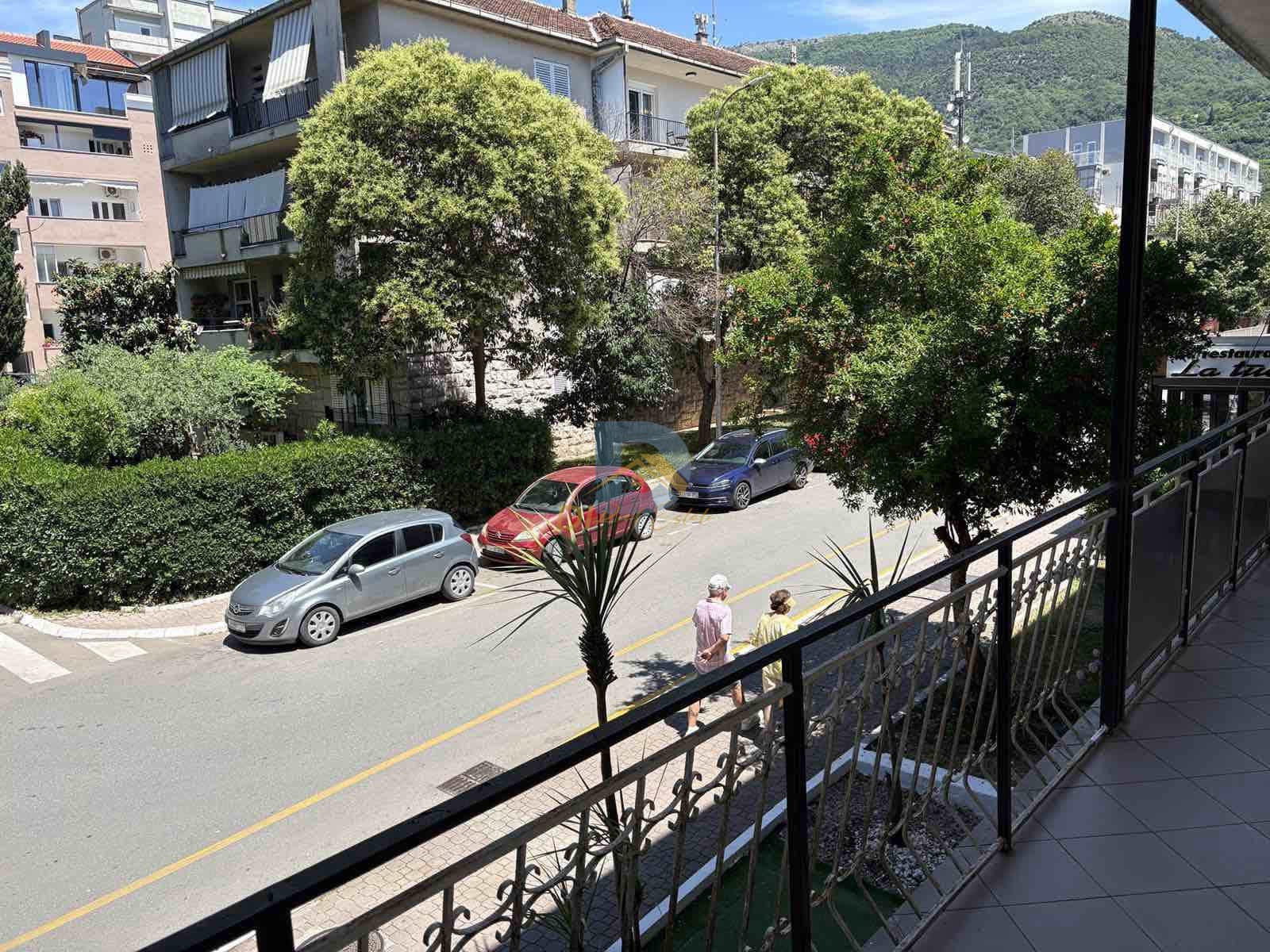 Apartment for Rent | Centar Tivat - Resim 10