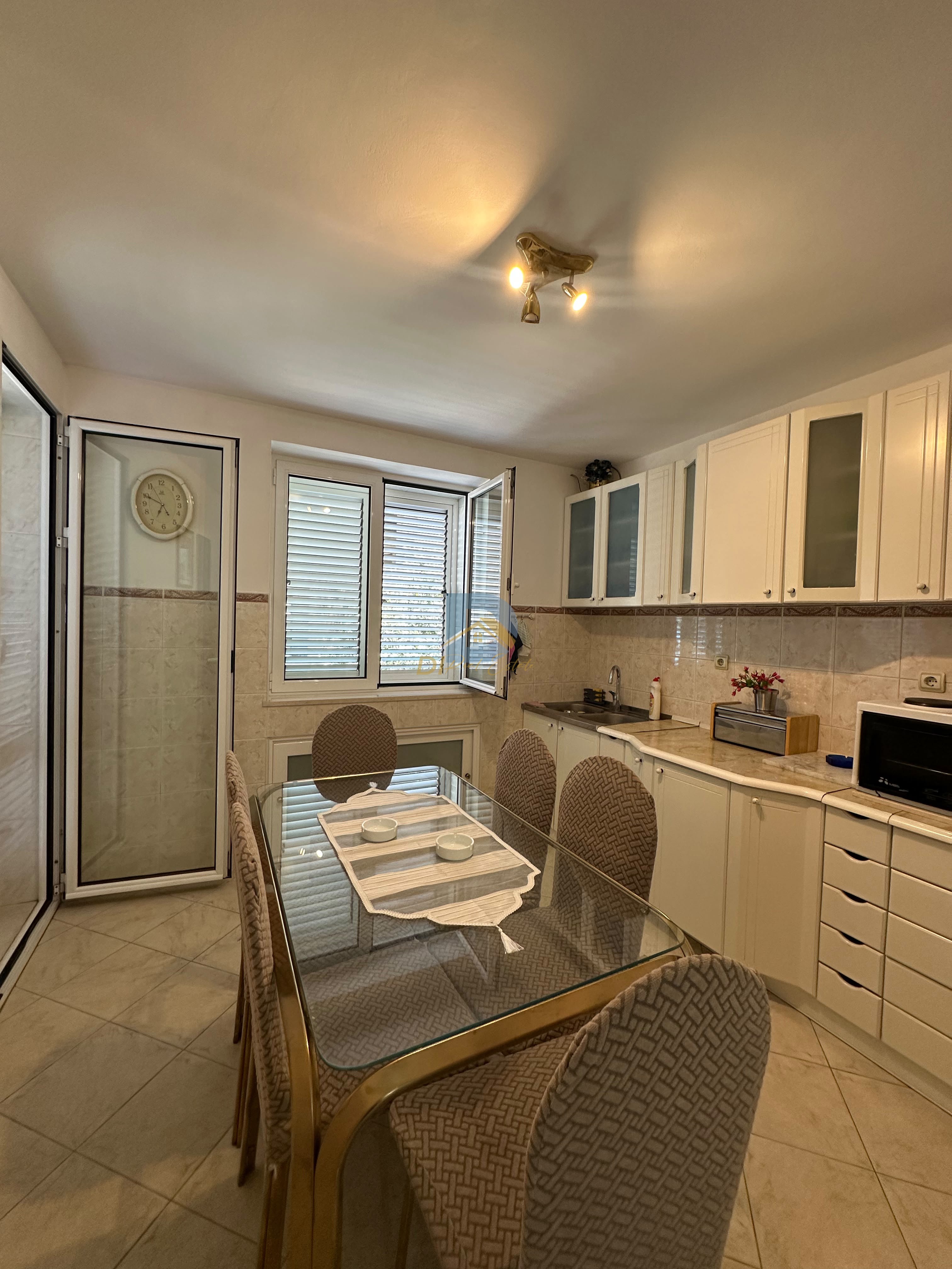 Apartment for Rent | Centar Tivat - Resim 8