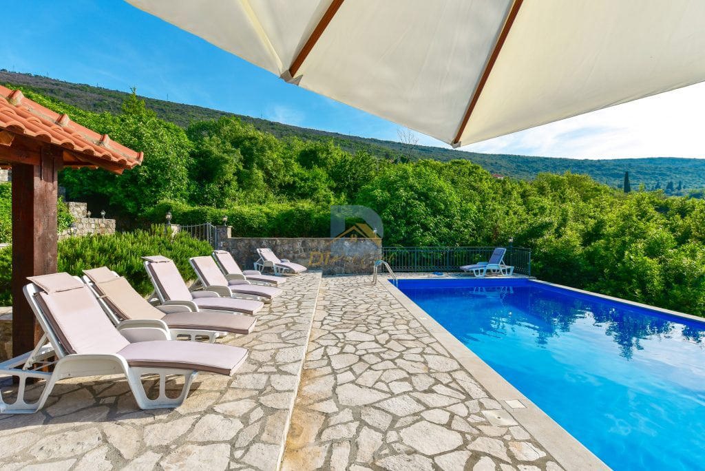 Villa for Rent | Krasici Tivat - Resim 17