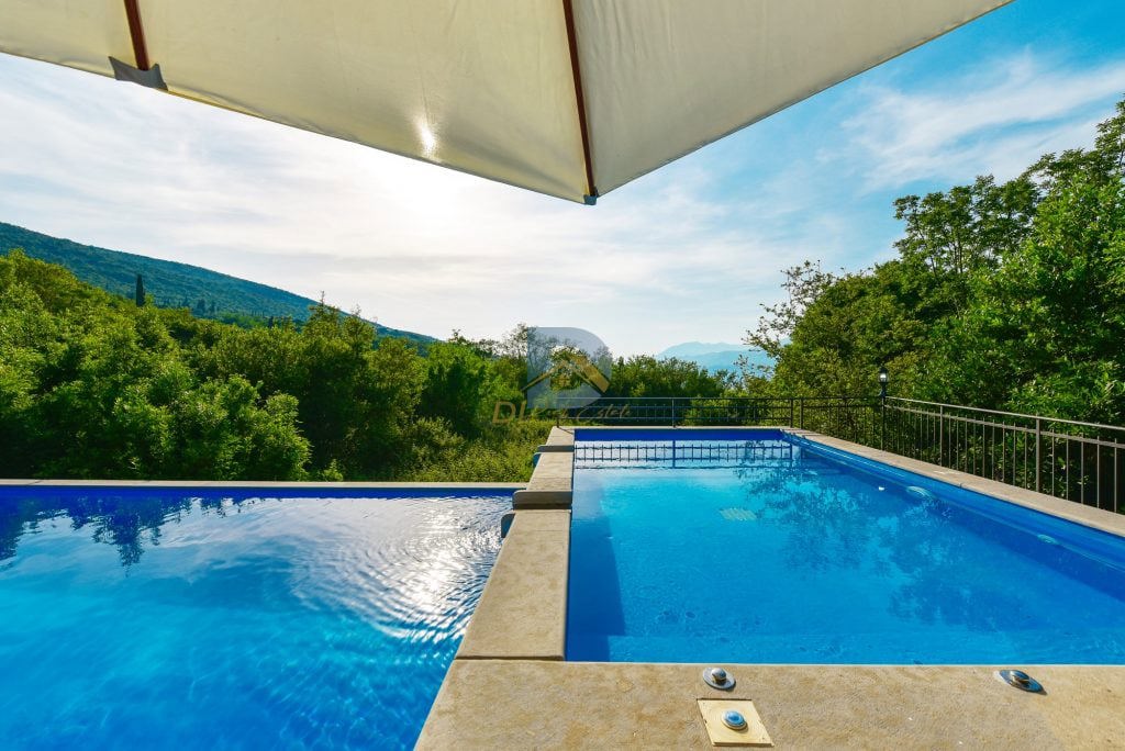 Villa for Rent | Krasici Tivat - Resim 18