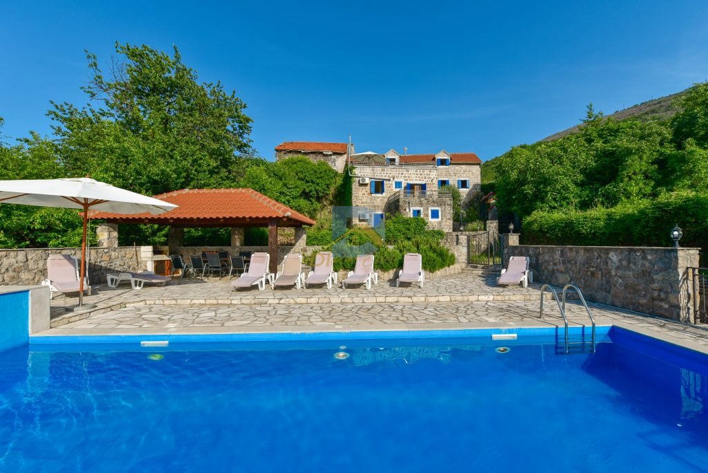 Villa for Rent | Krasici Tivat - Resim 19
