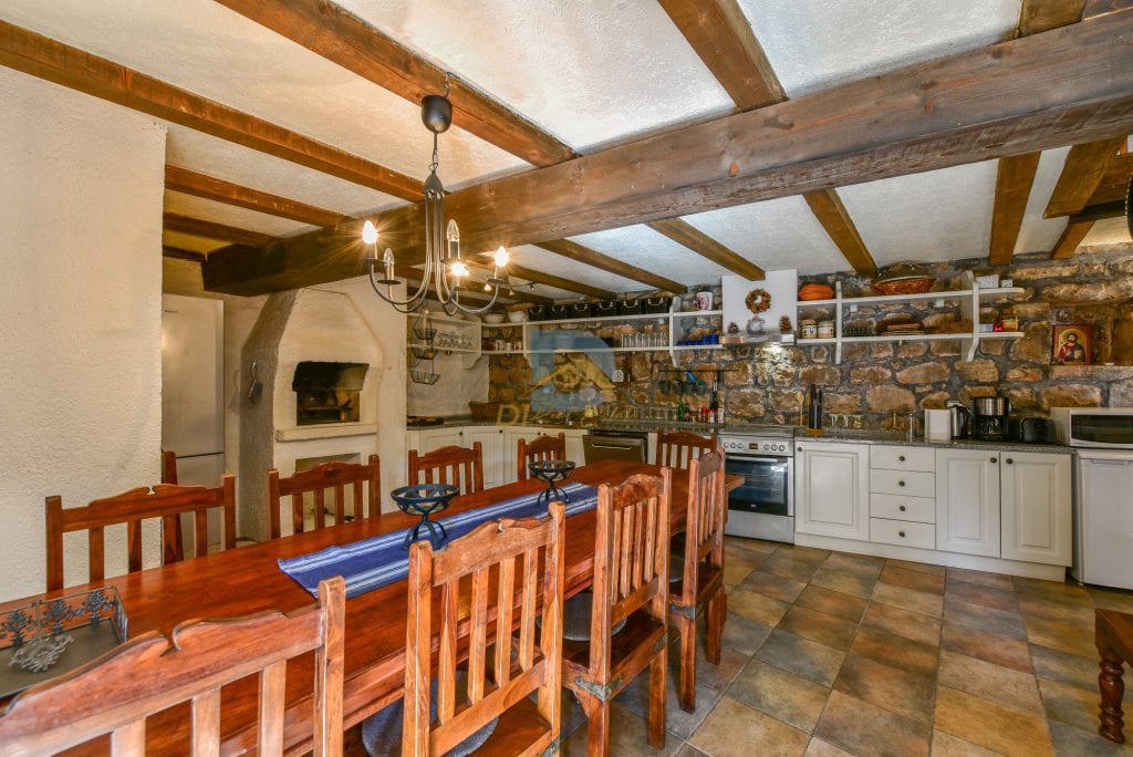 Villa for Rent | Krasici Tivat - Resim 6