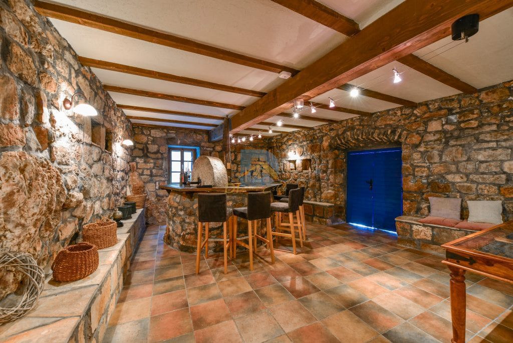 Villa for Rent | Krasici Tivat - Resim 8