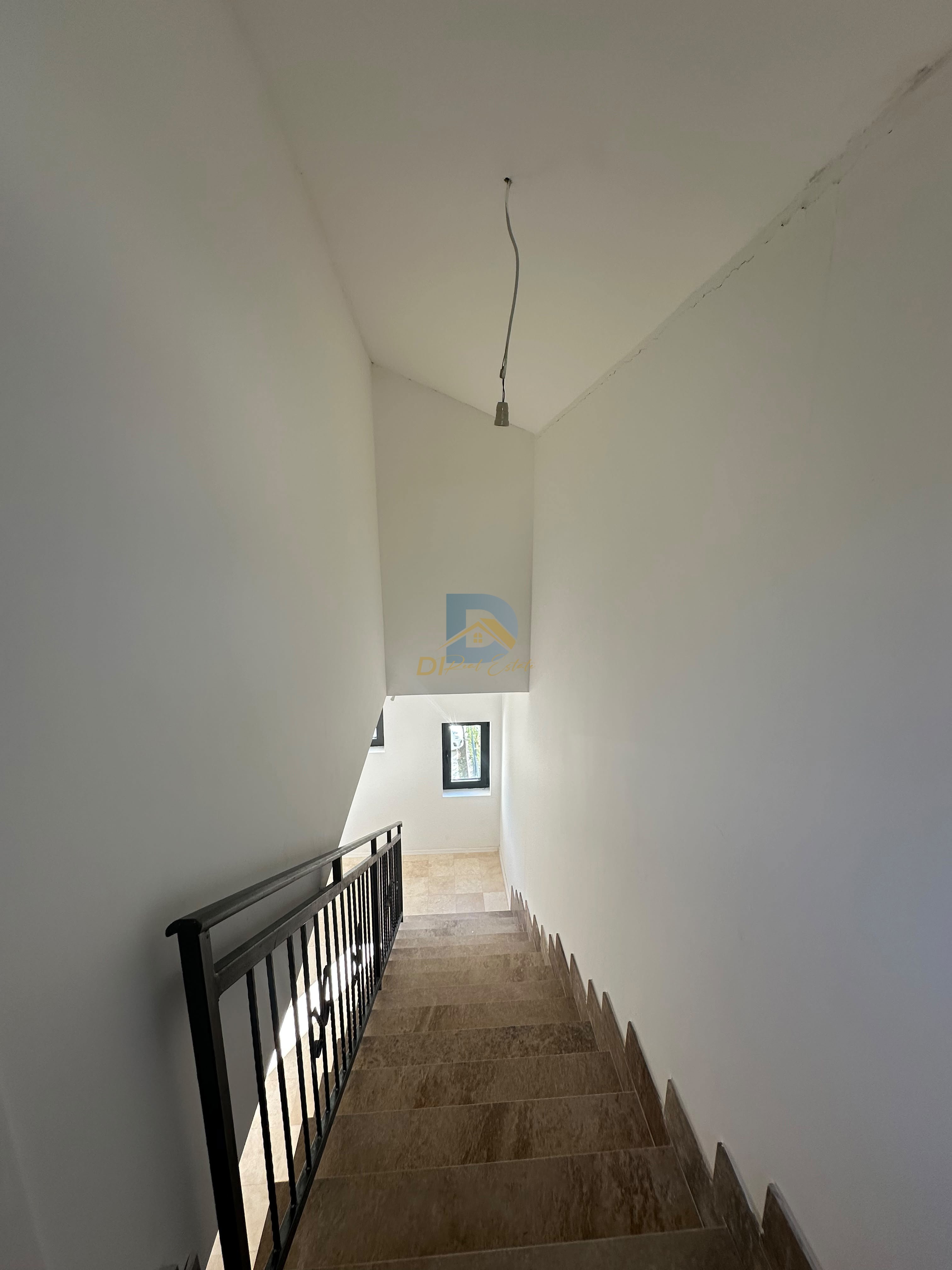 House for Sale | Ljesevici Kotor - Resim 9
