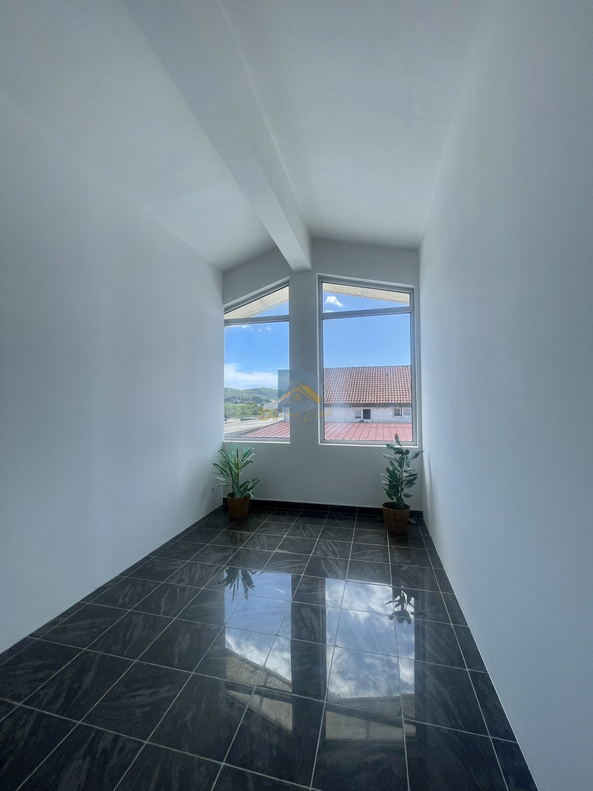 Commercial Space for Rent | Tivat - Resim 2