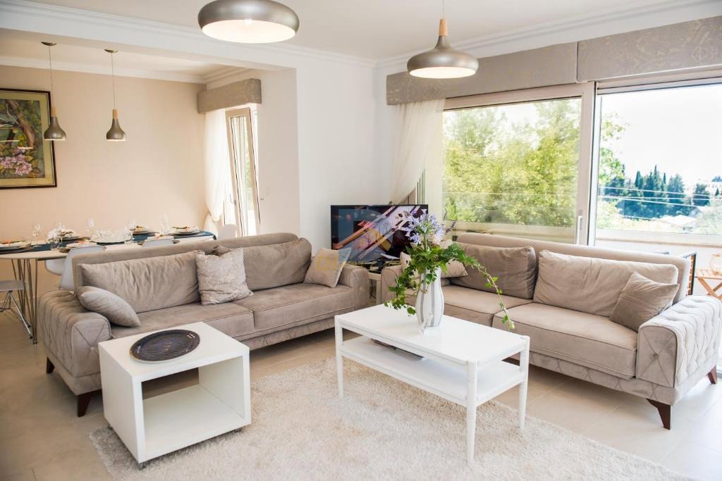 Villa for Rent | Gornja Lastva Tivat - Resim 2