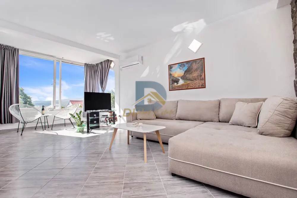 For Rent Two Bedroom Apartments Villa