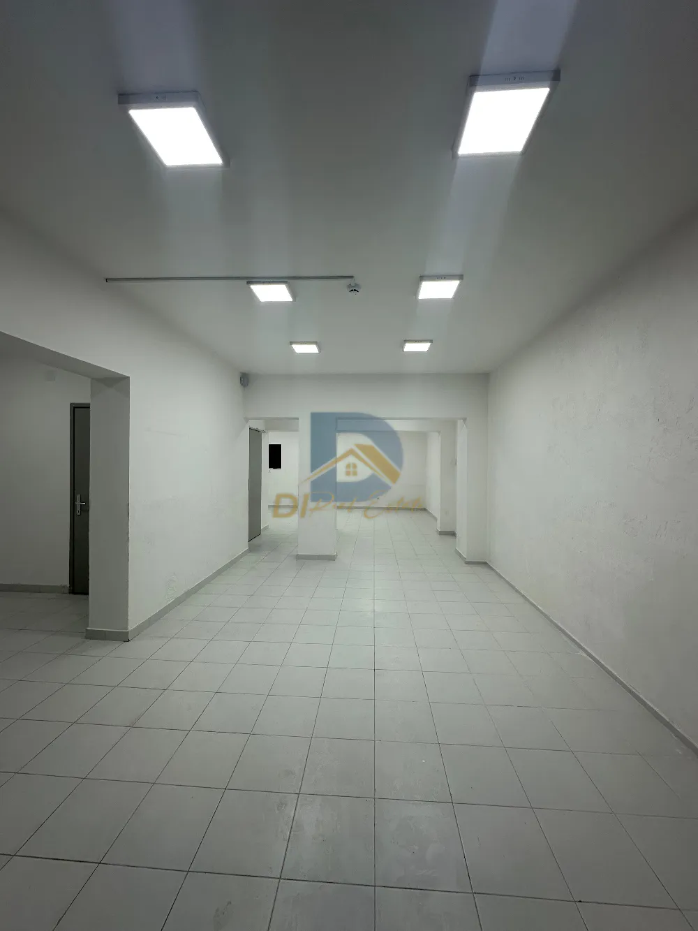 For Rent Commercial Space