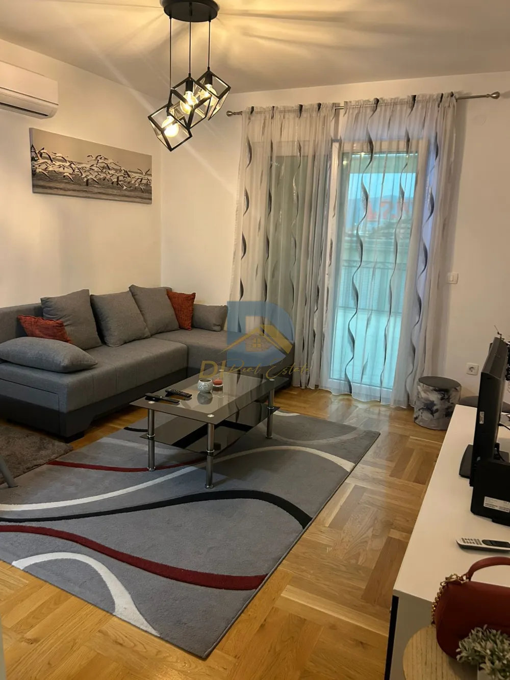 Stan sa dvije spavaće sobe za izdavanje | Kalimanj, Tivat