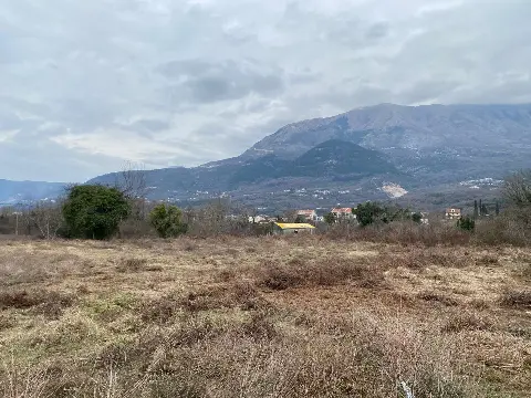 מגרש למכירה | רדנוביץ'י, קוטור
