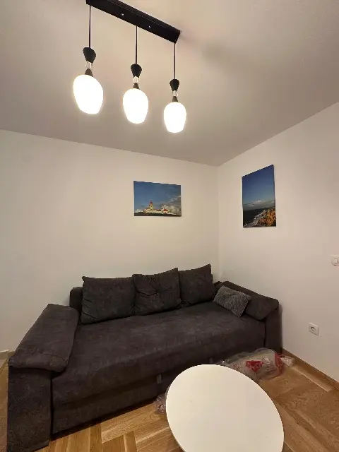 Stan sa jednom spavaćom sobom za izdavanje | Kalimanj, Tivat