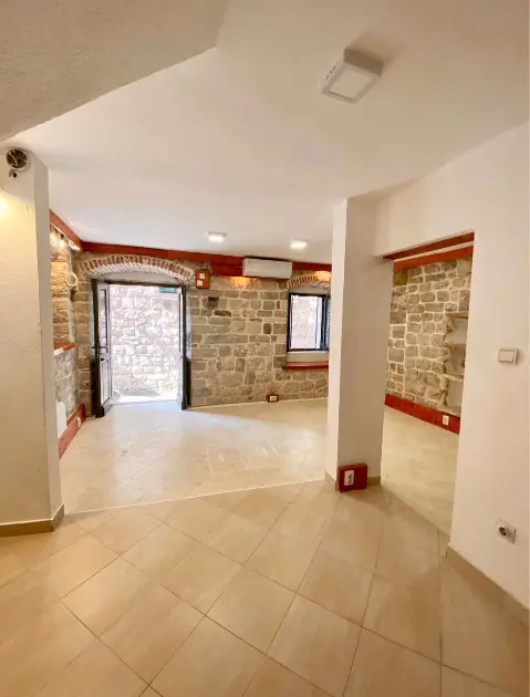 محل تجاري للإيجار | Stari Grad Kotor, كوتور