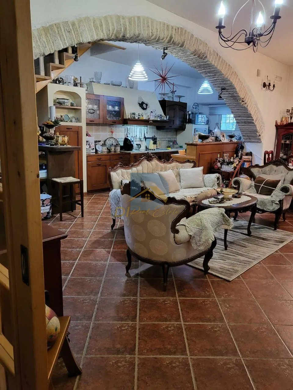 Verkauf eines Steinhauses mit vier Schlafzimmern über drei Etagen | Kamenari, Herceg Novi