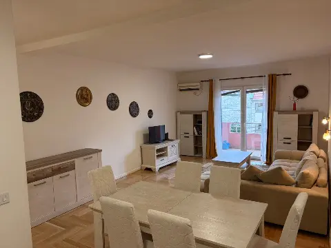 Kiralık 1+1 Daire | Bonići, Tivat