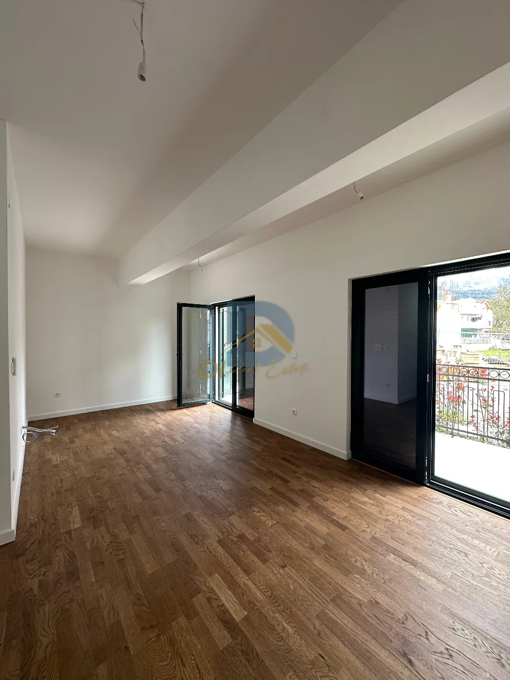 Satılık 2+1 Daire | Dumidran, Tivat